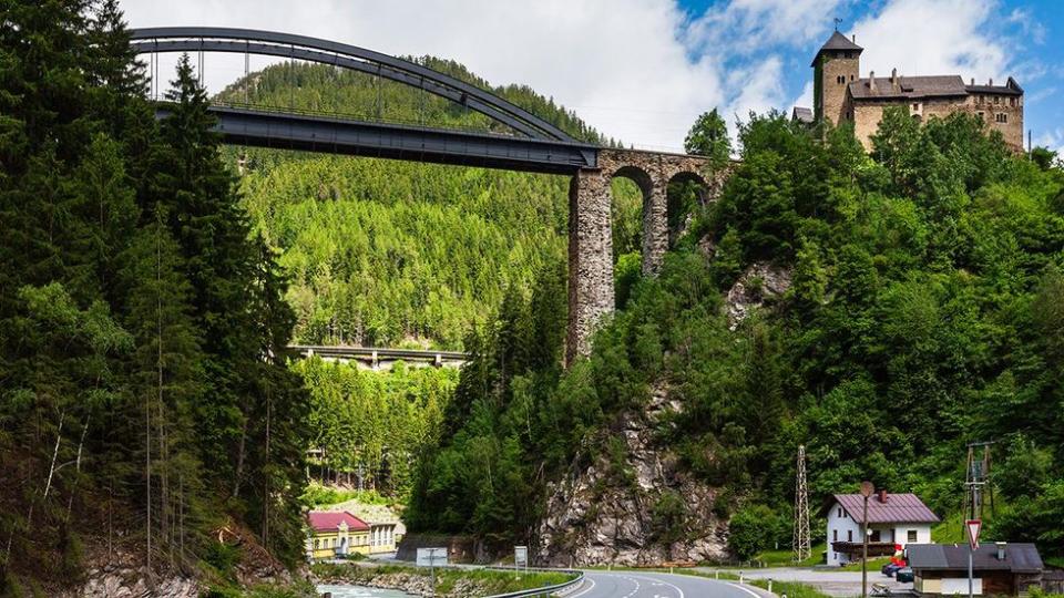 Trisanna Bridge, Switzerland