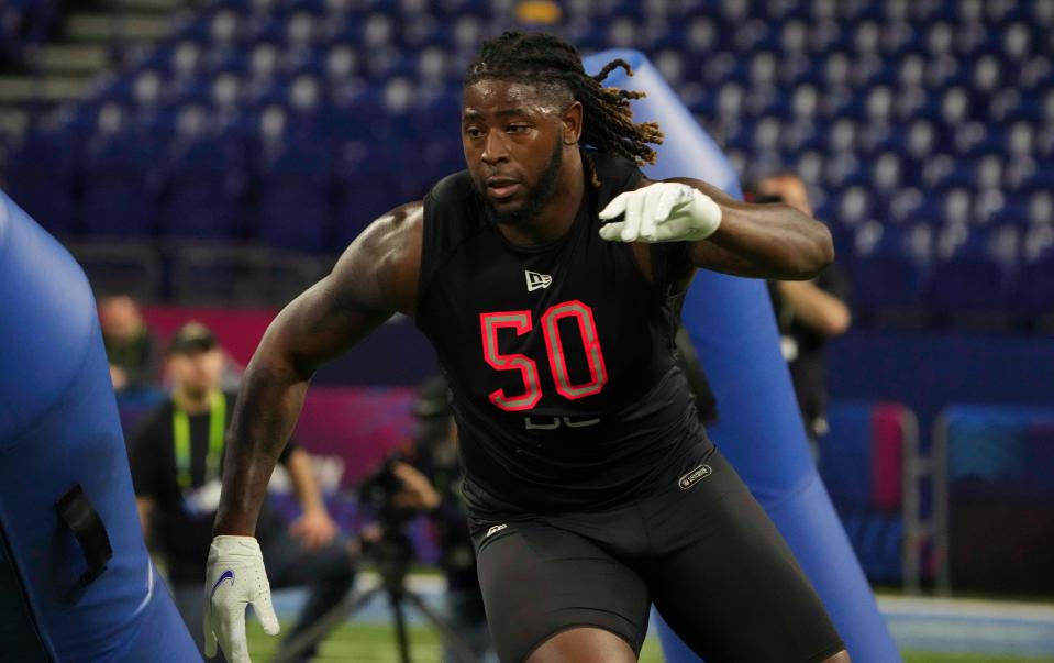 Alabama at Birmingham defensive lineman Alex Wright impressed the Browns with his skills and personality and they made him the 78th players (third round) chosen in the NFL Draft. [Kirby Lee/USA TODAY Sports]