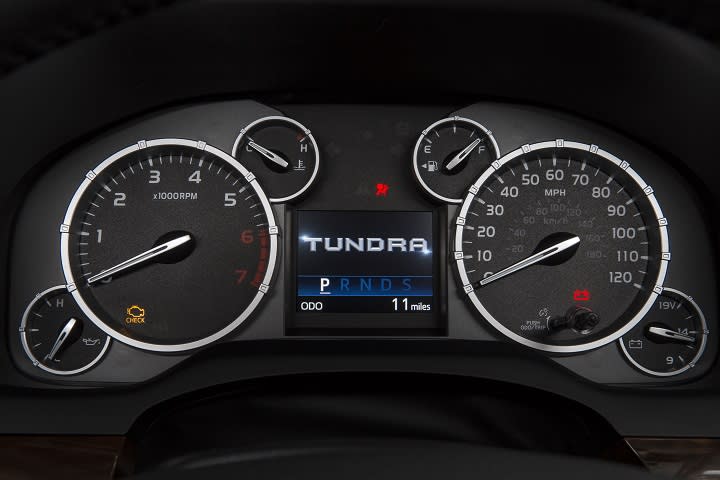 2017 Toyota Tundra Limited instrument panel photo