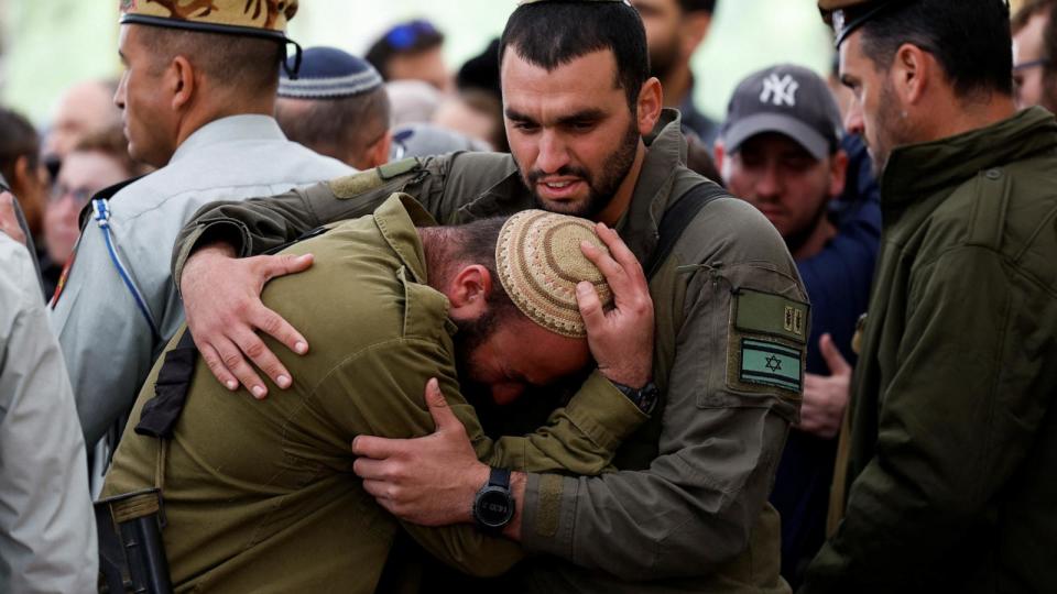 PHOTO: Soldiers attend the funeral of Captain Liron Snir, 25, an Israeli soldier who was killed in the northern Gaza Strip at the Mount Herzl military cemetery in Jerusalem, Nov. 22, 2023.  (James Oatway/Reuters)