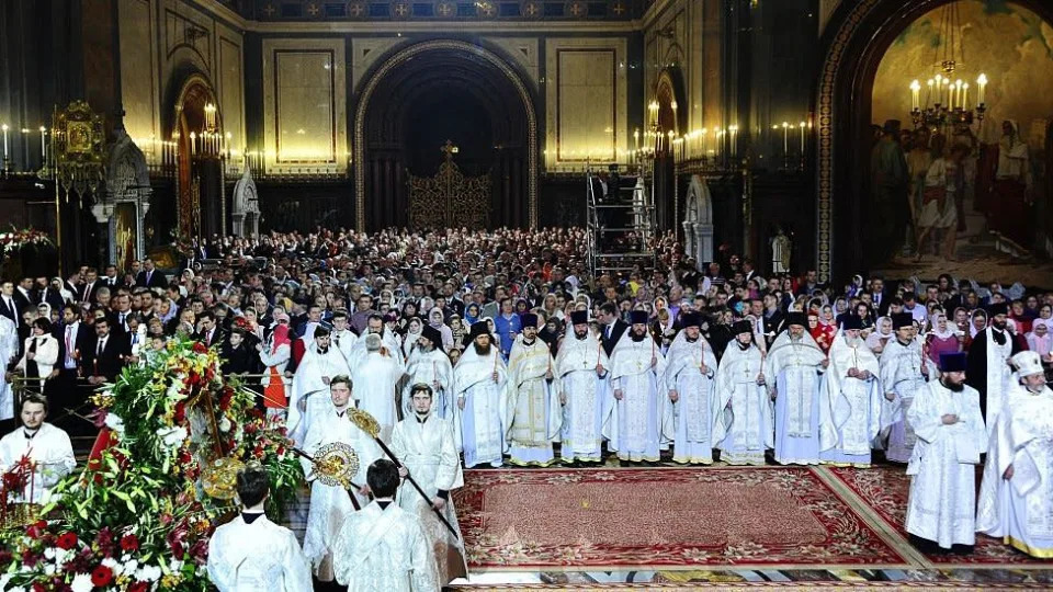 Membros e fi&#xe9;is da Igreja Ortodoxa Russa