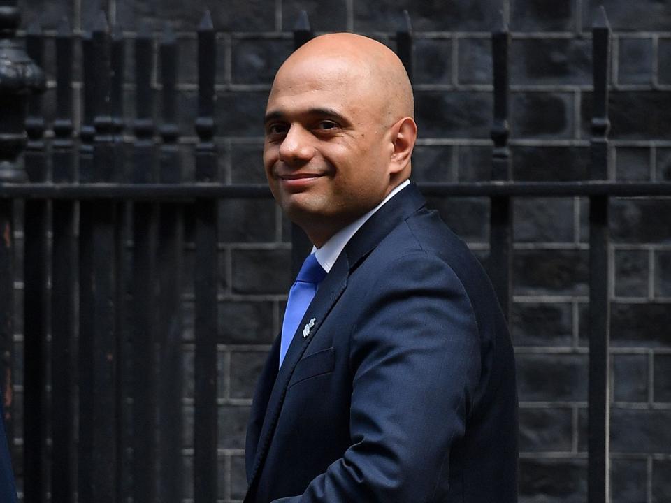 Government halts 'hostile environment' immigration policy after Windrush scandal