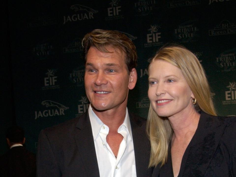 Patrick Swayze und Ehefrau Lisa Niemi im Jahr 2002 in Los Angeles. (Bild: Featureflash Photo Agency/Shutterstock.com)