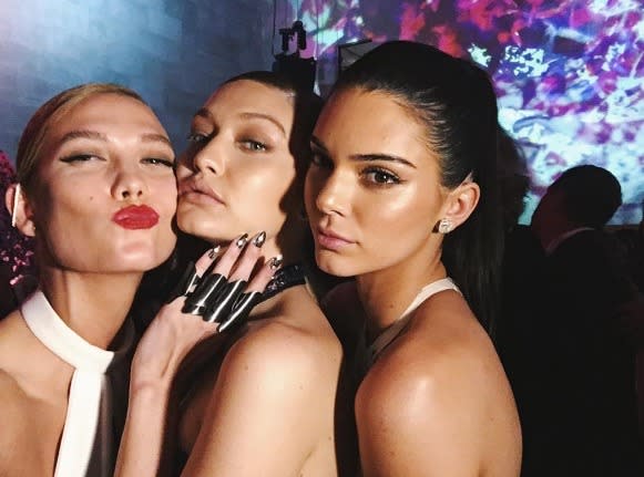 Karlie Kloss, Gigi Hadid, and Kendall Jenner took the time to take a selfie, but why weren’t there any pics with their bezzie mate Taylor Swift? Suspicious…
