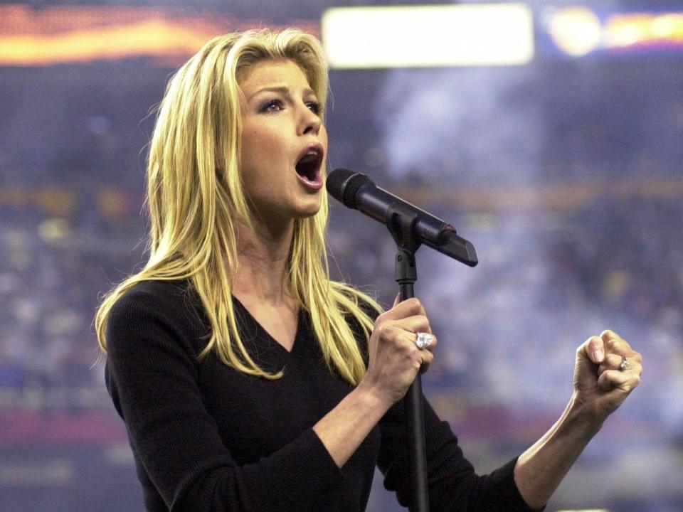 faith hill super bowl 2000