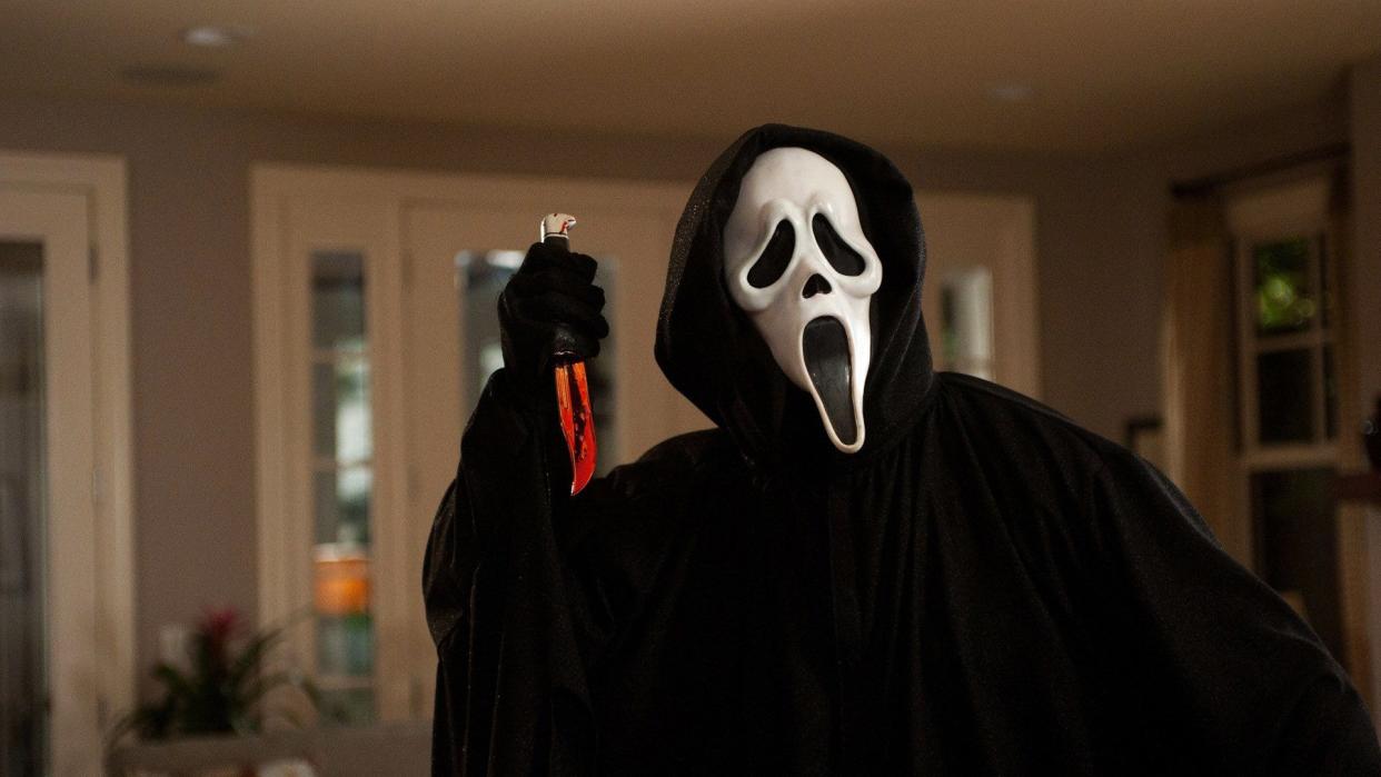 Leonora Scelfo and Nancy Ann Ridder from the first "SCREAM" movie will be at this year's Akron Comicon.