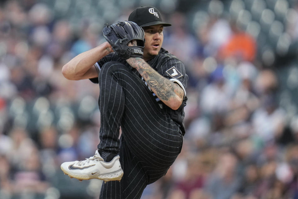 Chicago White Sox starting pitcher Mike Clevinger winds up during the first inning of the team's baseball game against the Detroit Tigers on Friday, June 2, 2023, in Chicago. (AP Photo/Erin Hooley)