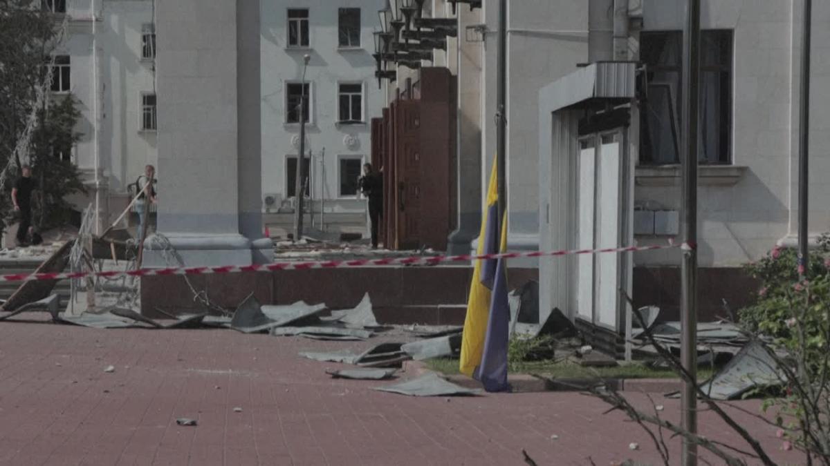 ООН осъжда „отвратителното“ руско нападение срещу центъра на украинския град, 7 убити
