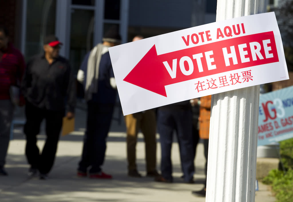 A voting sign at a polling place.