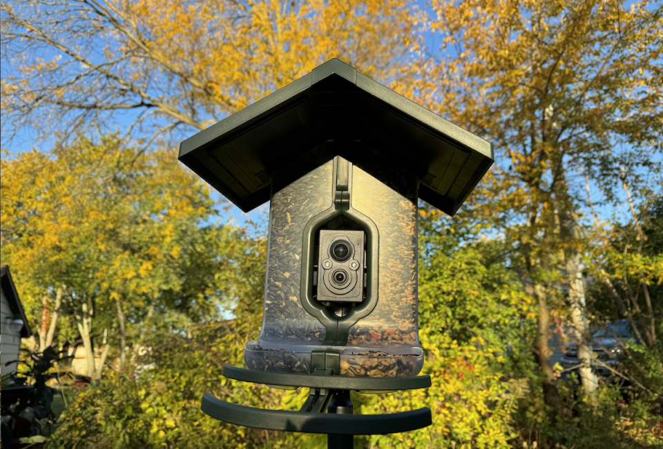 FeatherSnap Scout Smart Bird Feeder