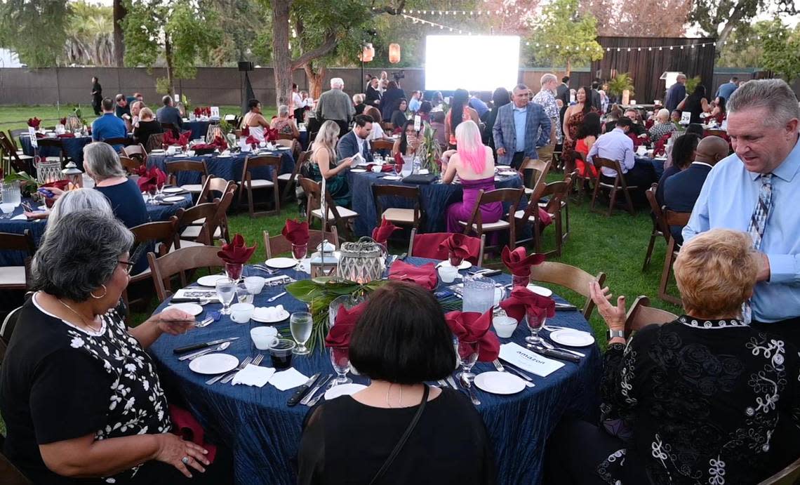Dinner is served at the State of Education Gala hosted by The Foundation for Fresno Unified Schools at the Fresno Chaffee Zoo Thursday evening, Oct. 6, 2022 in Fresno. ERIC PAUL ZAMORA/ezamora@fresnobee.com
