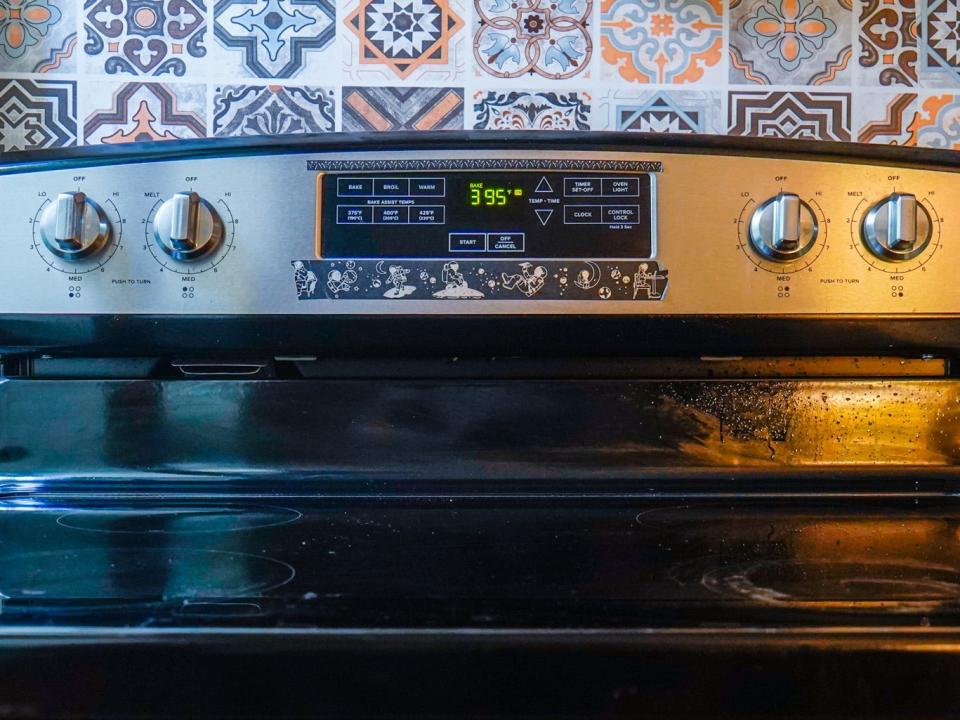 An oven set to 395 degrees