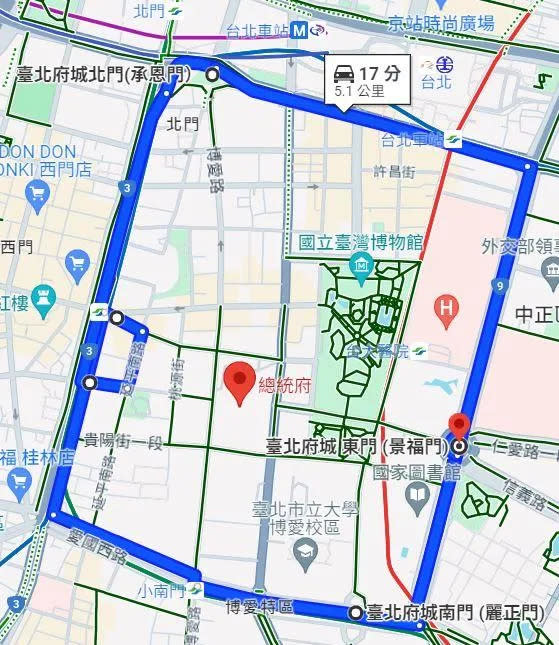 總統府位於舊台北府城的中央。（圖／Google地圖）
