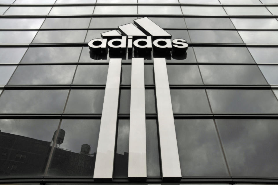 Auch Sportartikelhersteller Adidas konnte beim Umsatz um 20 Prozent zulegen. Verlierer sind die Münchener Rück sowie der Stromkonzern RWE. Im Gegensatz zur Dax-Konkurrenz stagnierten ihre Werte. (Bild-Copyright: ddp)