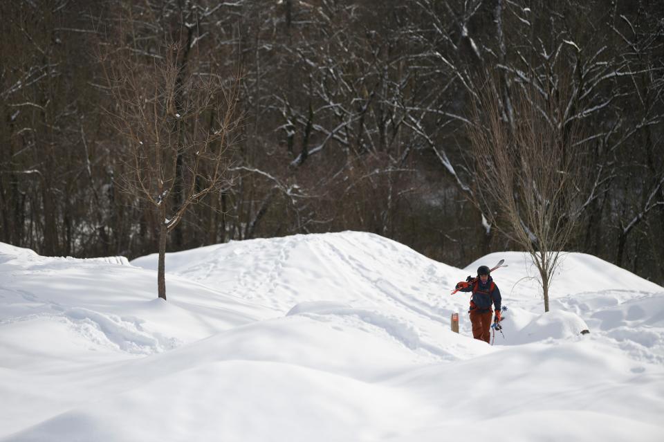 The Tennessee Valley Authority is keeping an eye on water levels as snow melts, but isn't worried about flooding.