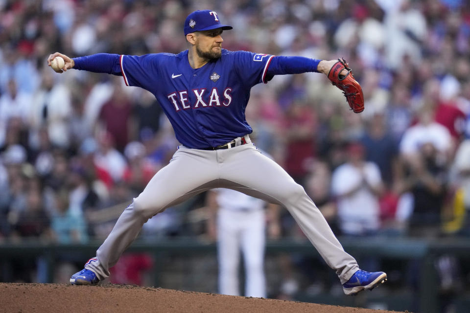 Nathan Eovaldi battled through jams to keep it scoreless in the early innings of Game 5 of the World Series. (AP Photo/Godofredo A. Vásquez)