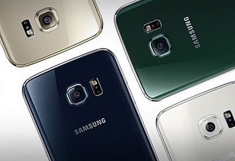 ▲Samsung Galaxy S6系列，在後鏡頭旁，另配置一個心率偵測器。