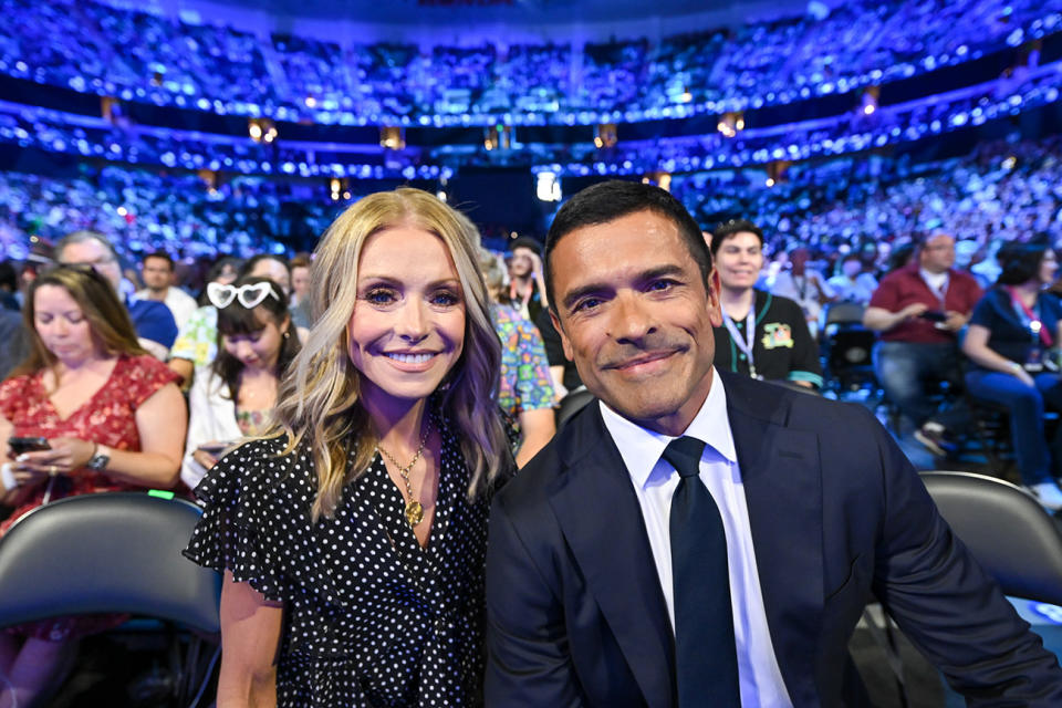 D23: THE ULTIMATE DISNEY FAN EVENT PRESENTED BY VISA – KELLY RIPA, MARK CONSUELOS at the DISNEY LEGENDS AWARDS CEREMONY at D23: The Ultimate Disney Fan Event on Sunday, August 11, 2024. (The Walt Disney Company)