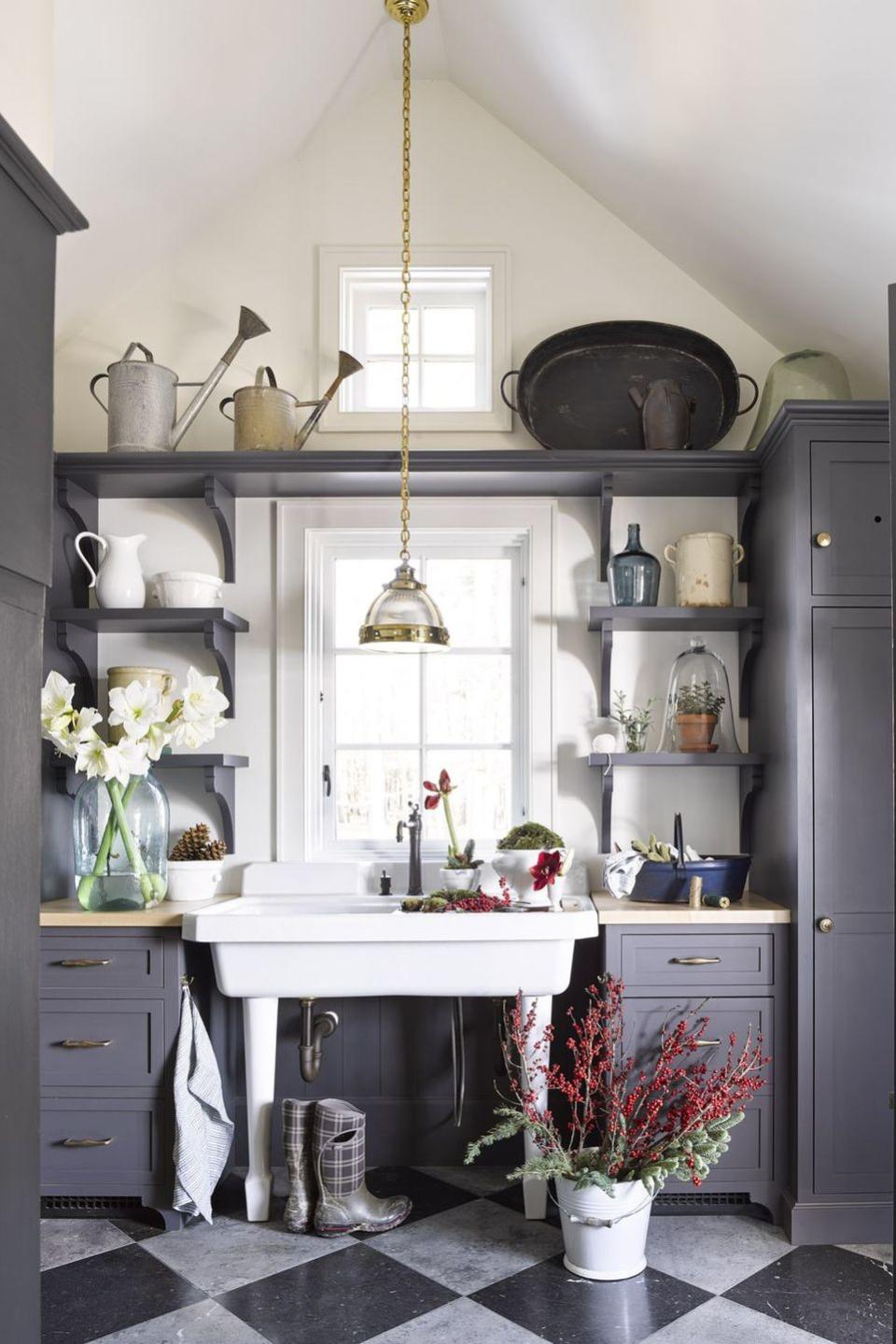 Modern Meets Rustic In These Perfectly Balanced Farmhouse Kitchens