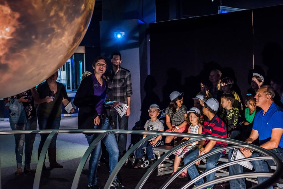 Orlando Science Center Celebrate Science Night, photo by Roberto Gonzalez