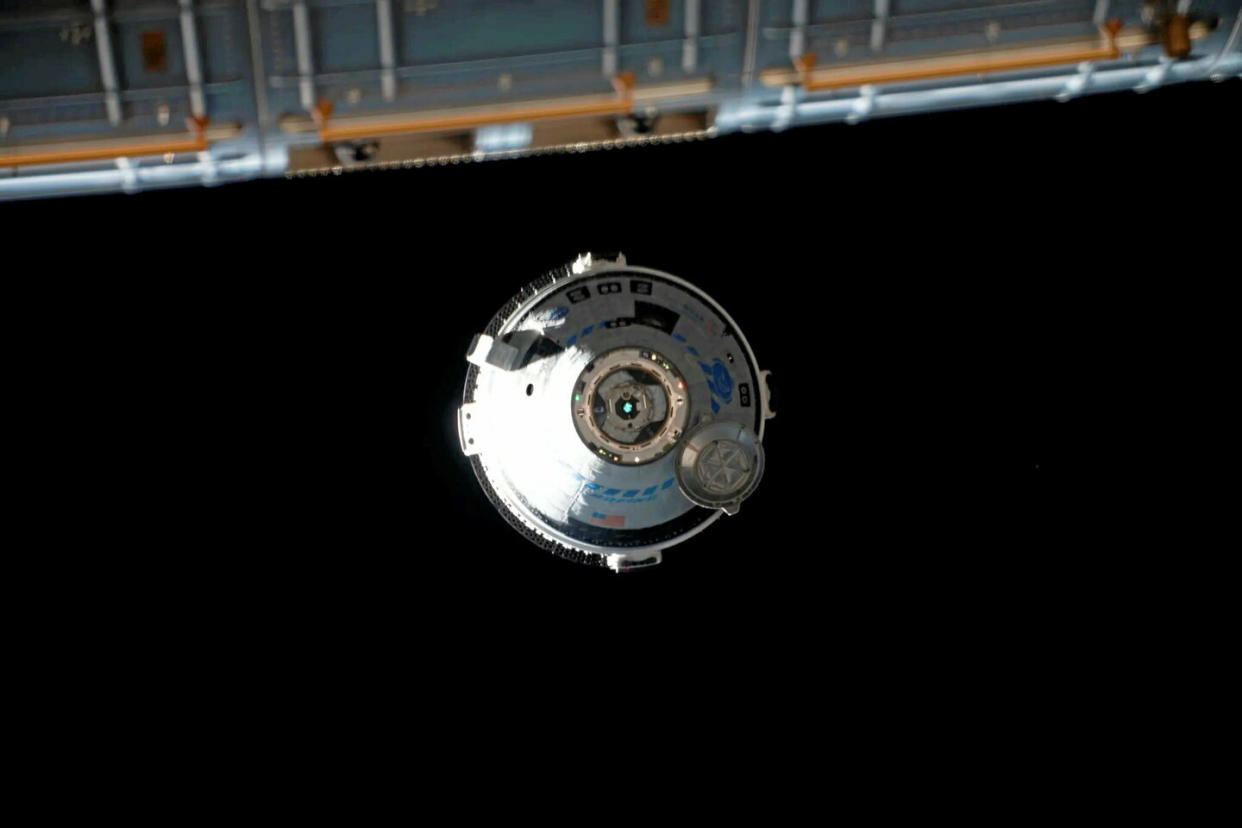 Le vaisseau spatial Starliner de Boeing s'approche de la Station spatiale internationale lors d'un précédent test, effectué sans passager.    - Credit:NASA