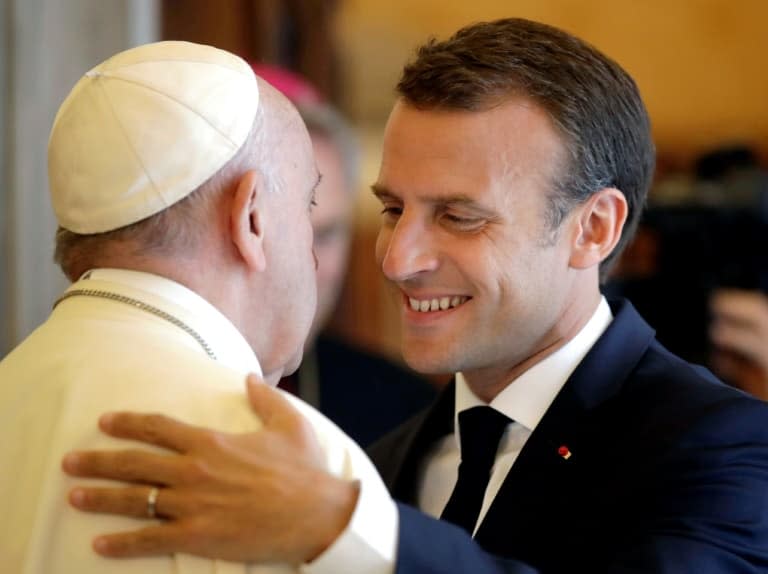 Le président Emmanuel Macron et le pape François, lors d'une visite au Vatican, le 26 juin 2018 - Alessandra Tarantino © 2019 AFP