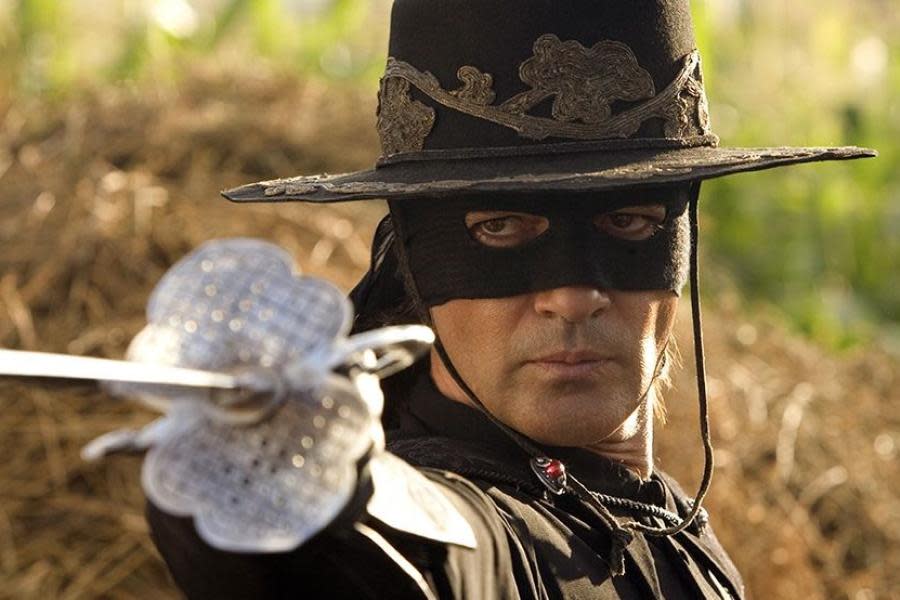 Antonio Banderas confirma pláticas para protagonizar nueva entrega de El Zorro 