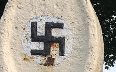 The swastika on the anchor in Pointe-des-Cascades - ErasingHate/Instagram