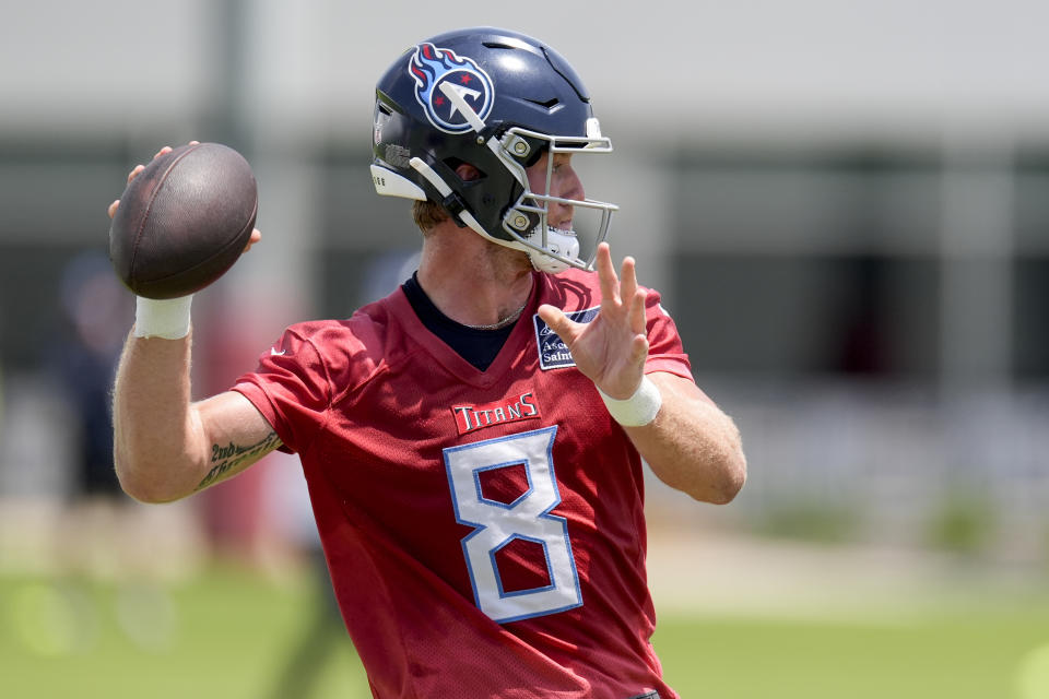 Tennessee Titans quarterback Will Levis (8) looks to throw a pass during NFL football practice Wednesday, May 29, 2024, in Nashville, Tenn. (AP Photo/George Walker IV)