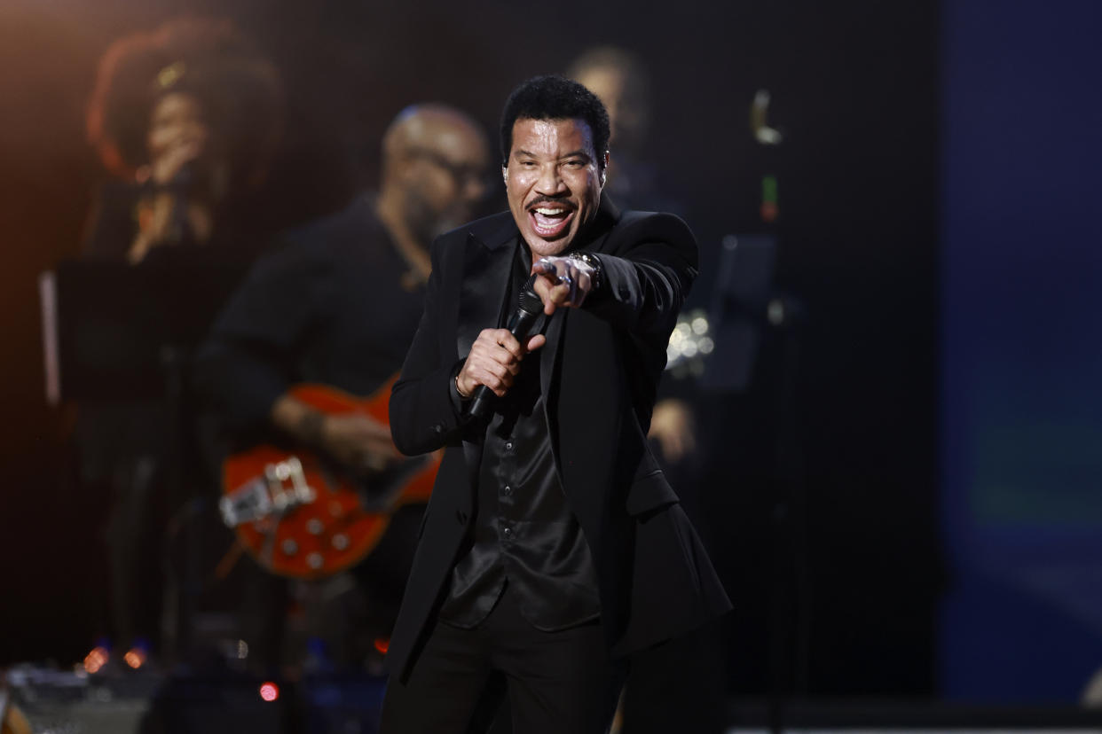 Lionel Richie performs onstage during MusiCares Persons of the Year gala. (Photo: Matt Winkelmeyer/Getty Images for The Recording Academy)