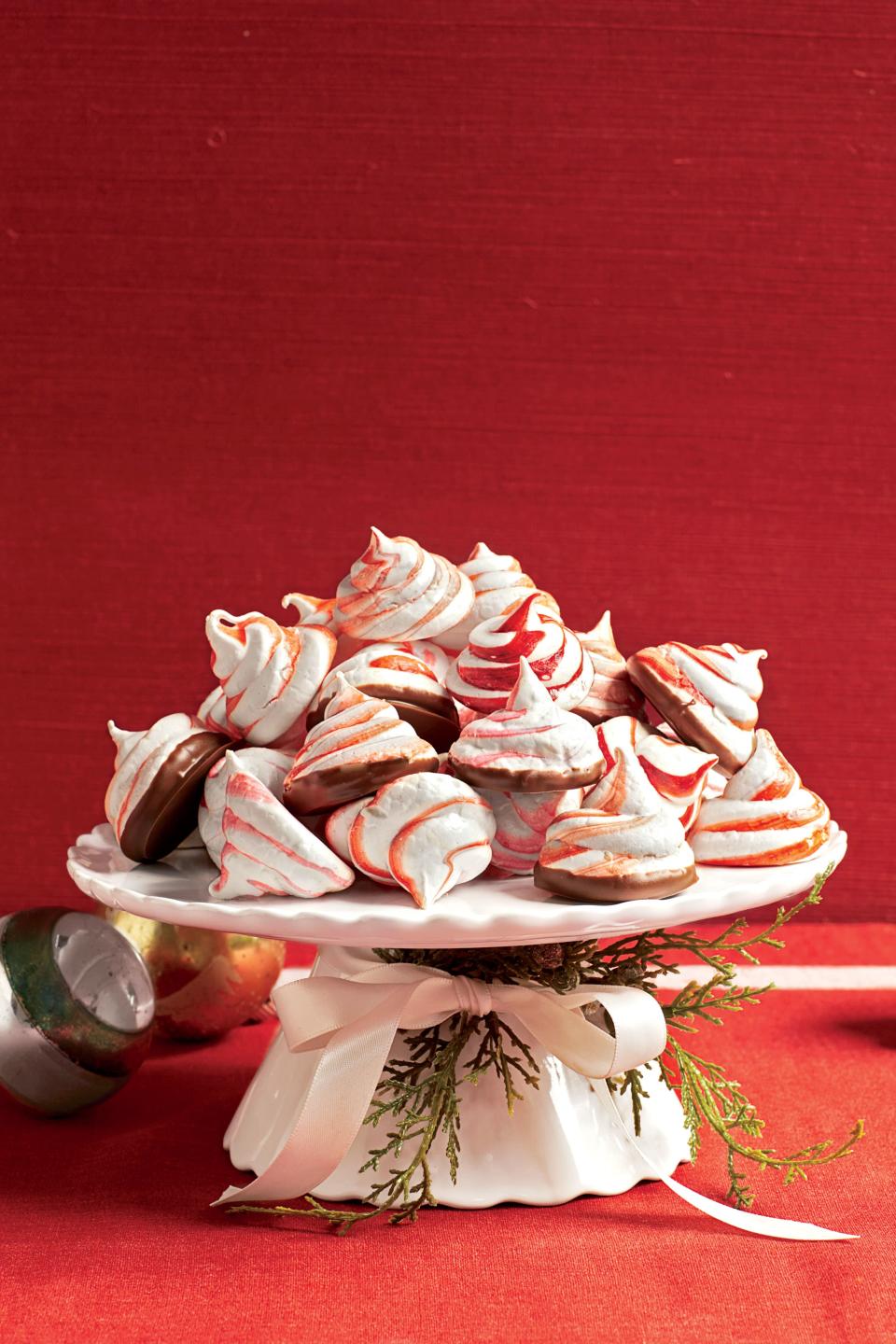 Peppermint Meringue Cookies