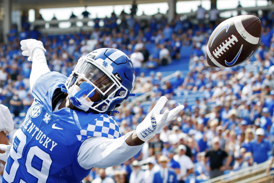 Kentucky wide receiver Chris Lewis reaches out and misses a pass in the end zone during the second half of an NCAA college football game against Youngstown State in Lexington, Ky., Saturday, Sept. 17, 2022. (AP Photo/Michael Clubb)