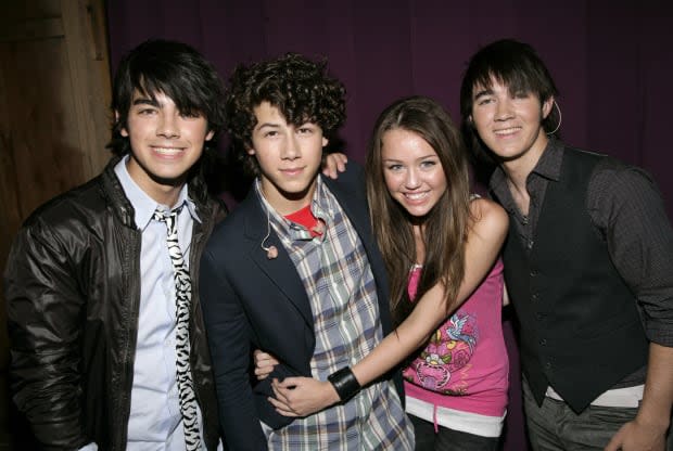 Joe Jonas, Nick Jonas, Miley Cyrus and Kevin Jonas in June 2007<p><a href="https://www.gettyimages.com/detail/76799118" rel="nofollow noopener" target="_blank" data-ylk="slk:Mathew Imaging/Getty Images;elm:context_link;itc:0;sec:content-canvas" class="link ">Mathew Imaging/Getty Images</a></p>