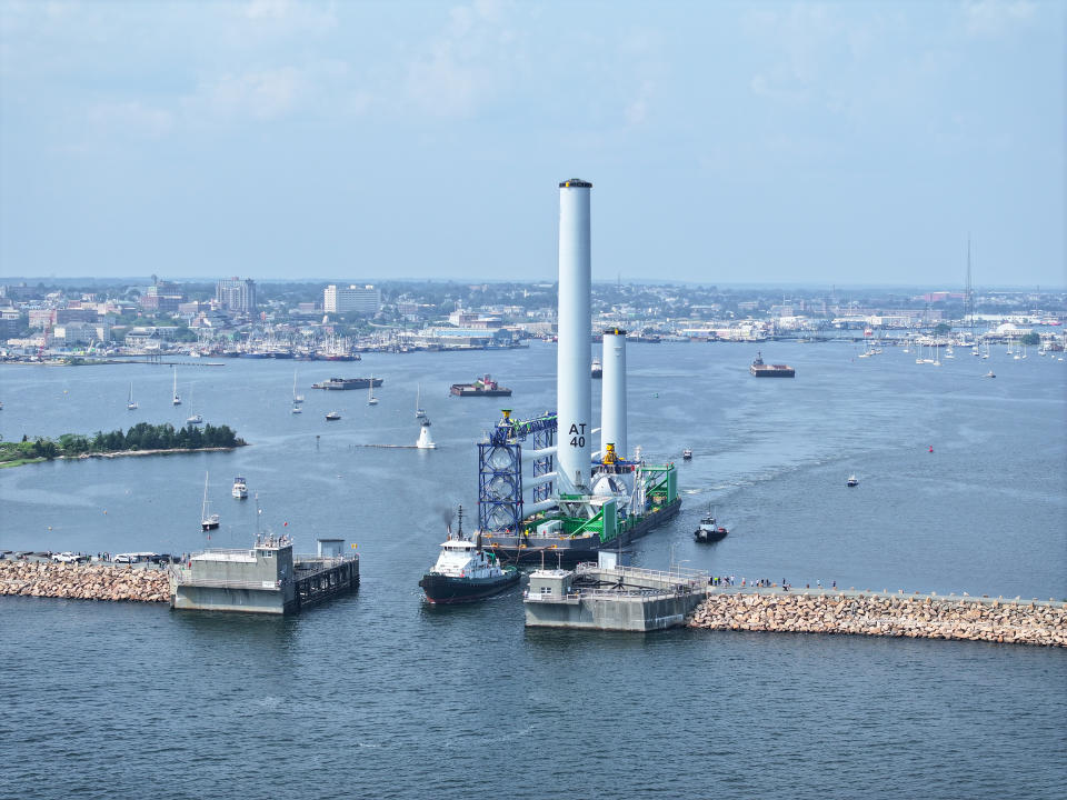 Barge Master and Aggreko teamed up to support the installation of offshore wind turbines for the Vineyard Wind project in Massachusetts