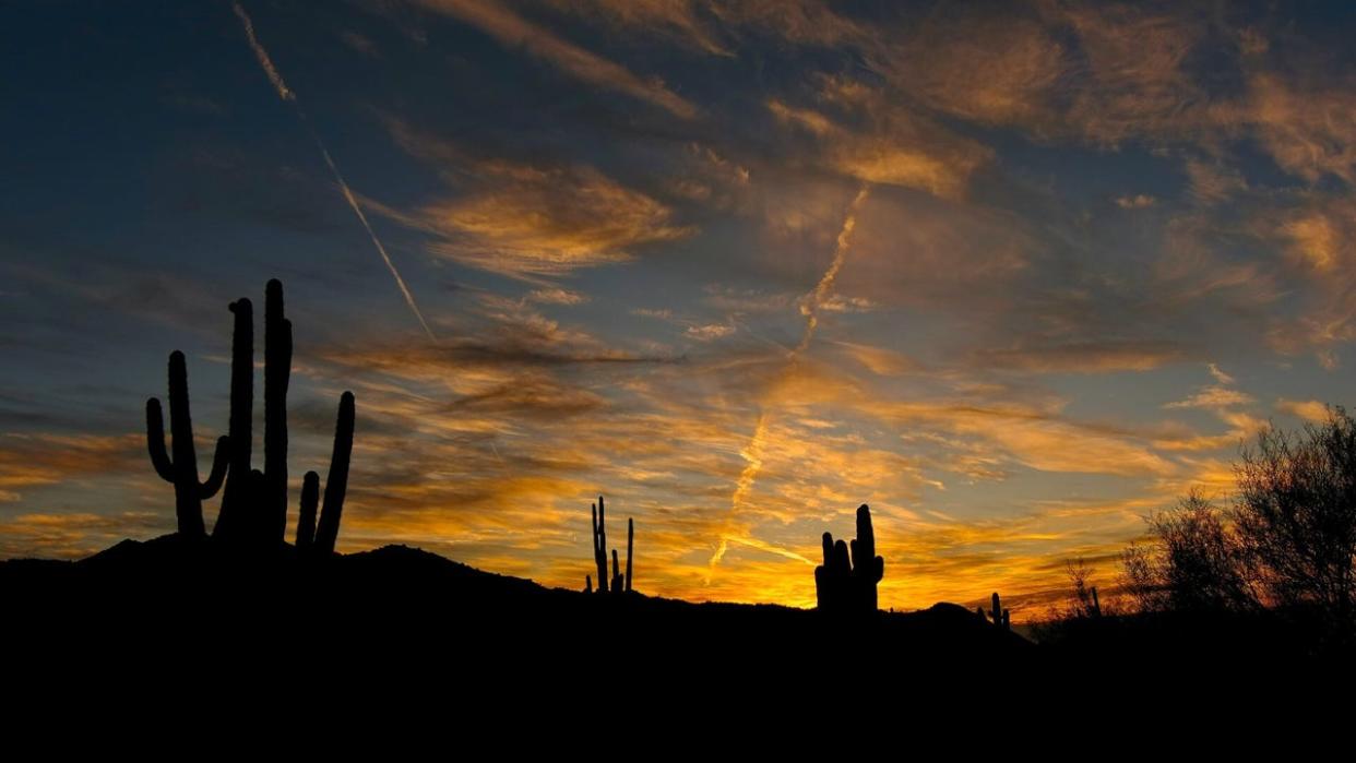 <div>This is definitely a sight for sore eyes on this Friday eve! Thanks Jim Sandahl for sharing this amazing sunset photo!</div>