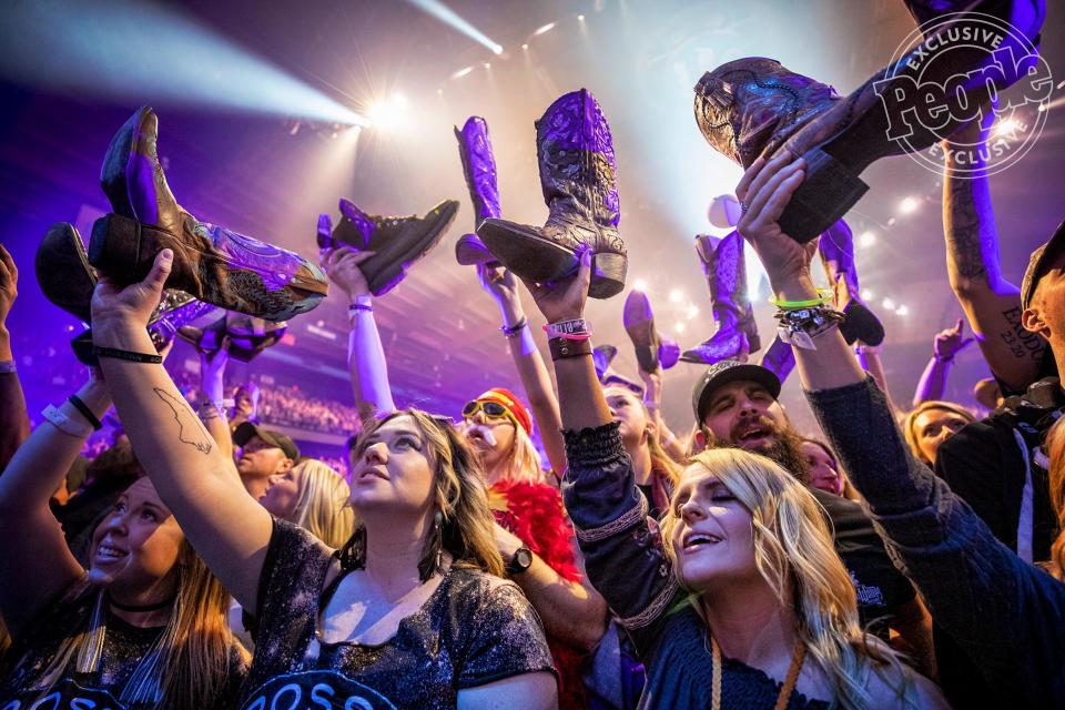 It's always been a longstanding tradition for Church's fans to raise their footwear in the air during the singing of the song "These Boots." And Chicago raised them proudly on Saturday night.