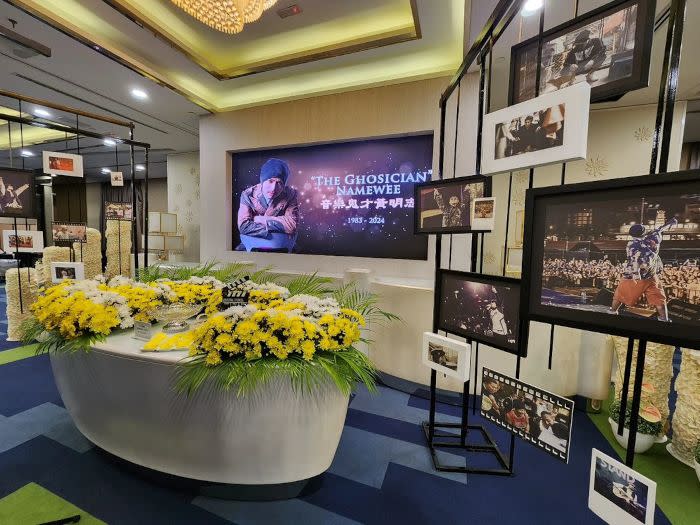 The singer held his memorial service at the Nirvana Center KL