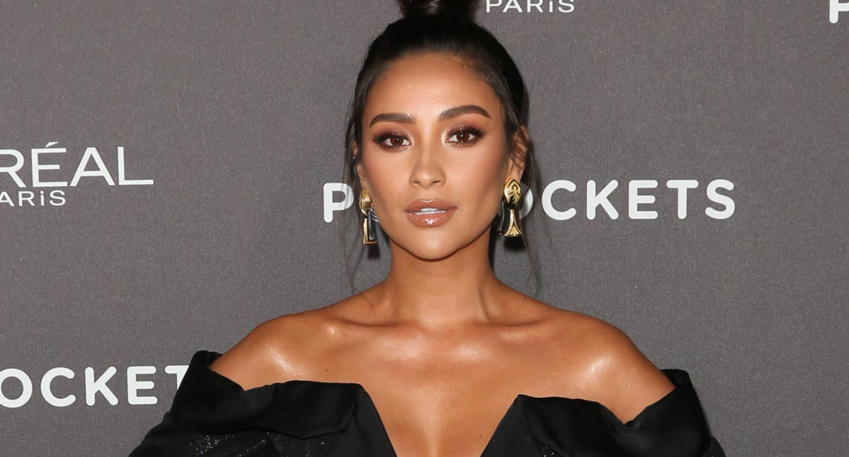 Shay Mitchell Uses the Octobuddy Phone Mount — Now $13