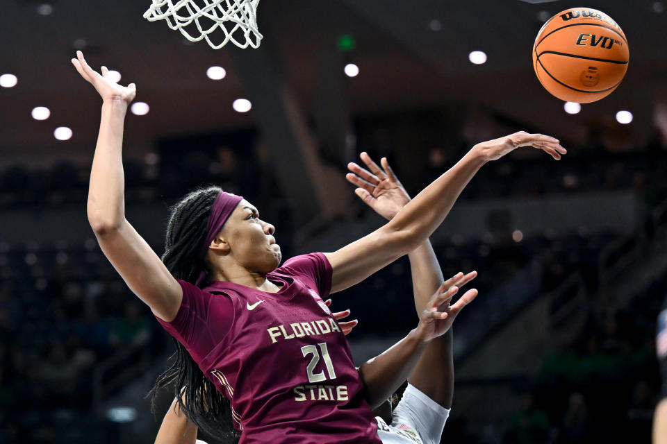 Jan 26, 2023; South Bend, Indiana, USA; Florida State Seminoles forward Makayla Timpson (21) blocks a shot in the second half against the Notre Dame Fighting Irish at the Purcell Pavilion. Matt Cashore-USA TODAY Sports