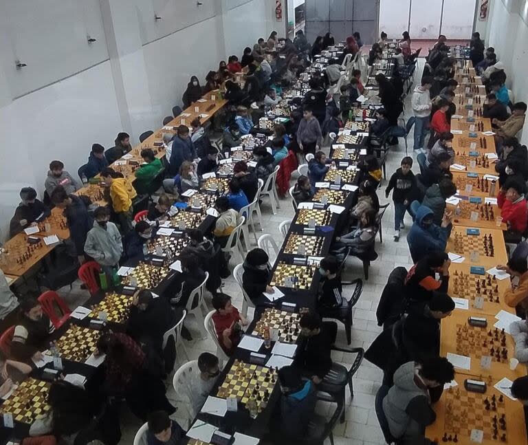 Torneo de ajedrez infantil en Club Villa Martelli