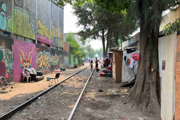 campamento migrantes cdmx