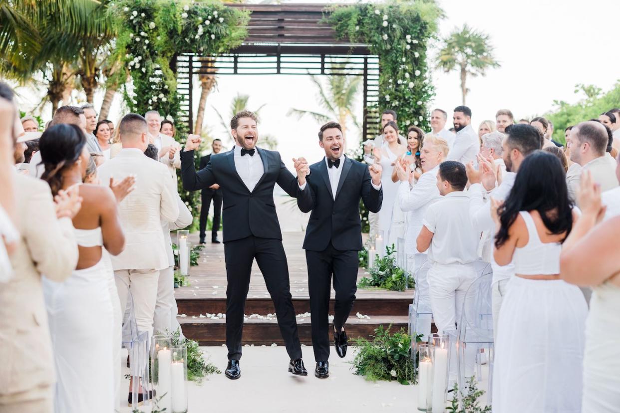 Bennett, right, and his new husband, television host Jaymes Vaughan, tied the knot in Mexico in front of more than 100 of their loved ones. (Todd Danforth Photography)