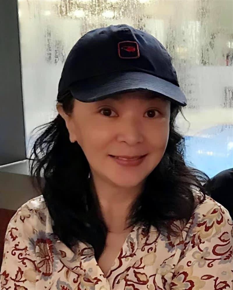 如今陳玉華61歲仍單身，看淡愛情，外表凍齡。（圖／翻攝自臉書）