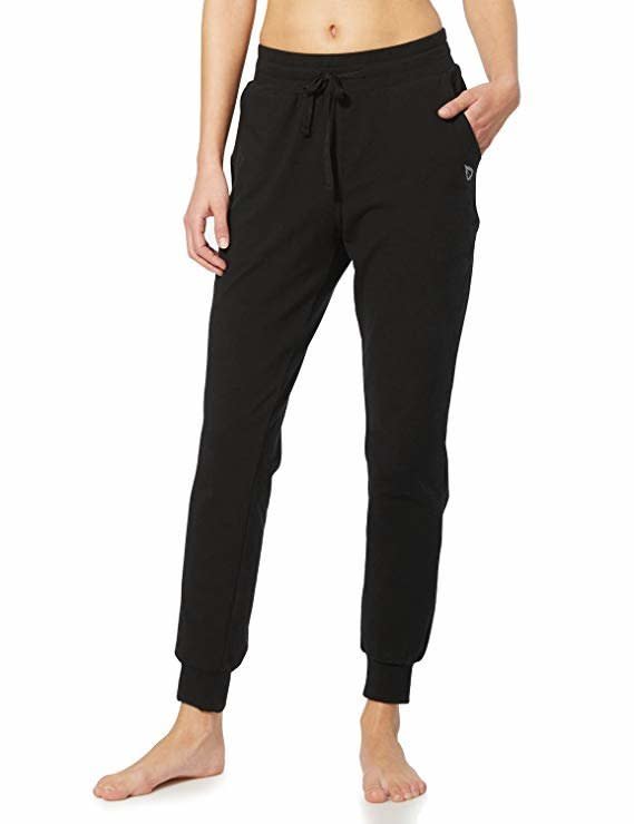 Baleaf Women’s Active Yoga Lounge Sweatpants with Pockets (Photo: Amazon) 