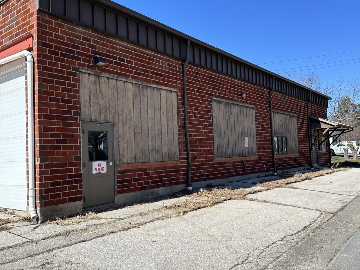 The property owner of 1621 Wilson Avenue, the former Ames School District bus barn, is looking to redevelop and place a 14-unit apartment building on the property.