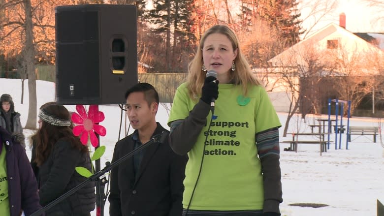 Calgary climate change rally draws hundreds