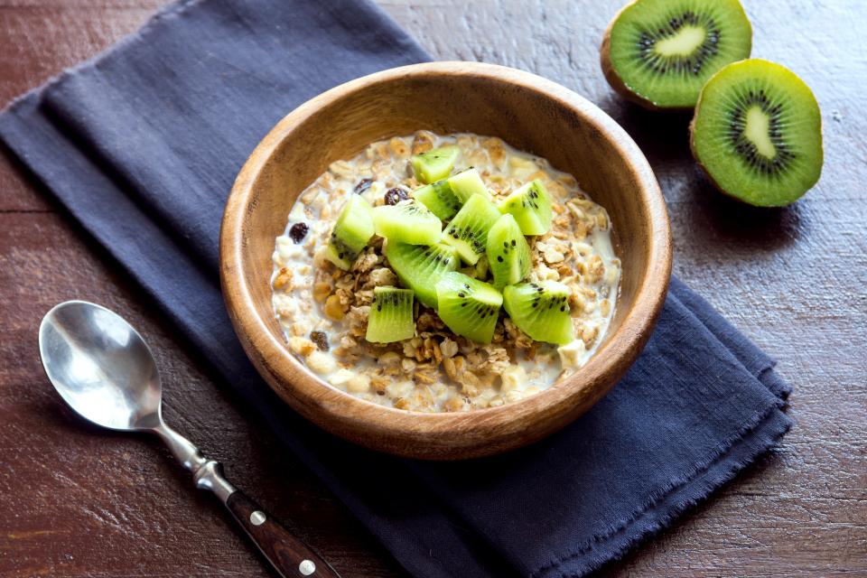 Breakfast: Spiced high-protein green oats