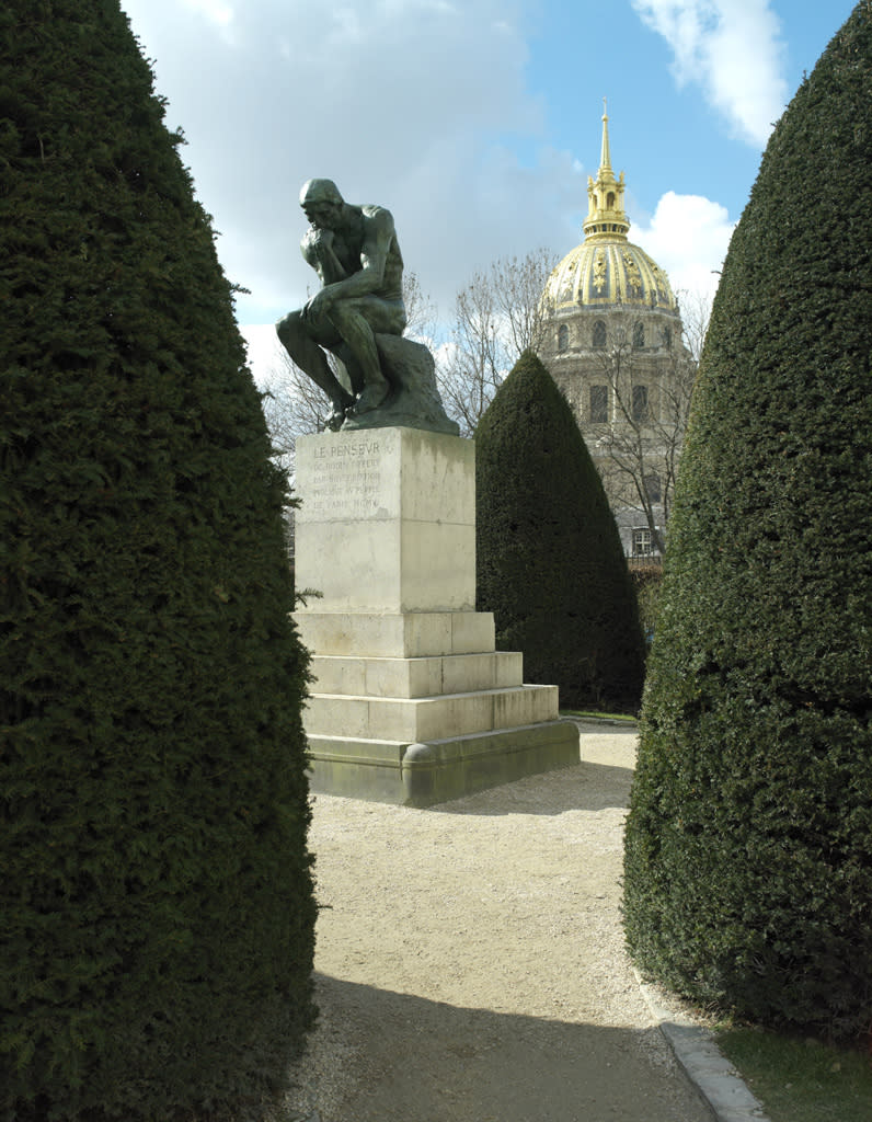 <p> On s’offre une virée culturellement romantique au musée Rodin dans le 7ème arrondissement. Entre les sculptures de l’artiste parisien et les fleurs, on se perdra avec sa moitié, avant de s’embrasser, cachés derrière une des œuvres…<br> <b>79 Rue de Varenne, 75007</b><br> <b>Métro : Varenne</b><br> </p><br>