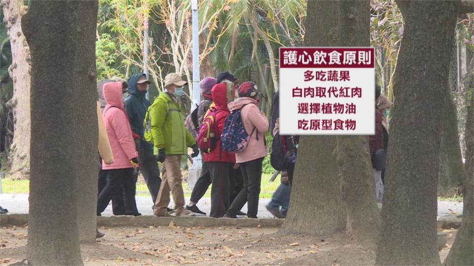 天冷應「適度賴床」！有助身體不受寒醫提醒：起床別馬上出被窩