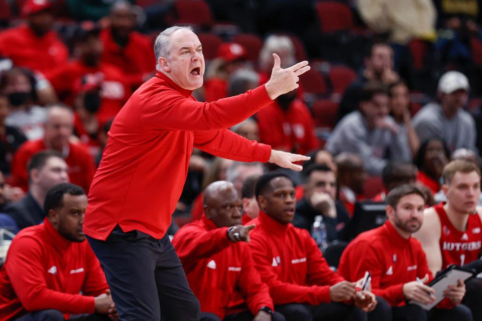 Mar 9, 2023; Chicago, IL, USA; Rutgers Scarlet Knights head coach Steve Pikiell directs his team against the Michigan Wolverines during the first half at United Center. Mandatory Credit: Kamil Krzaczynski-USA TODAY Sports